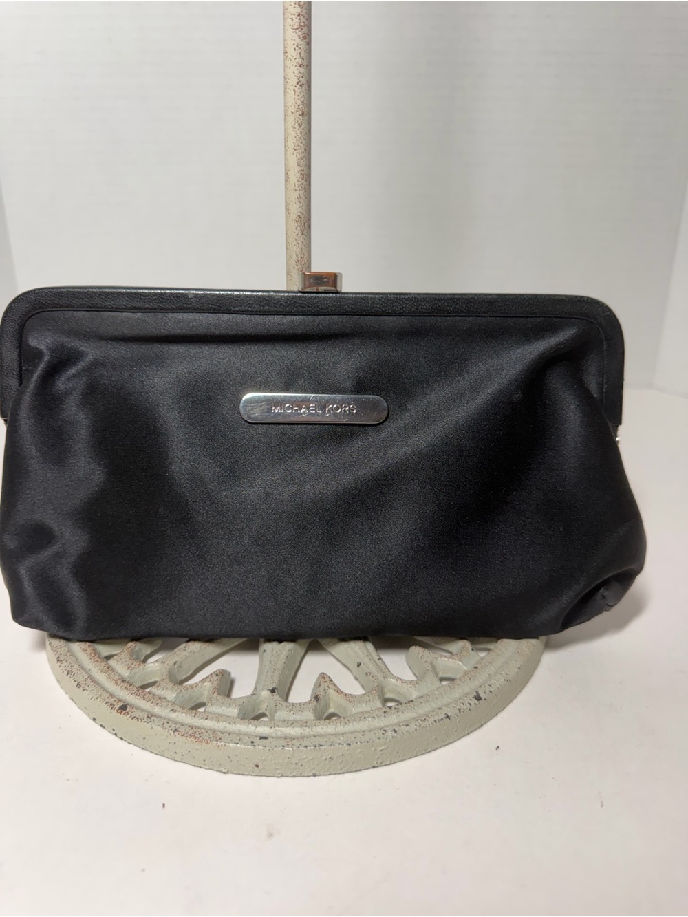 Michael Kors Satin Frame Cosmetic Clutch/wallet